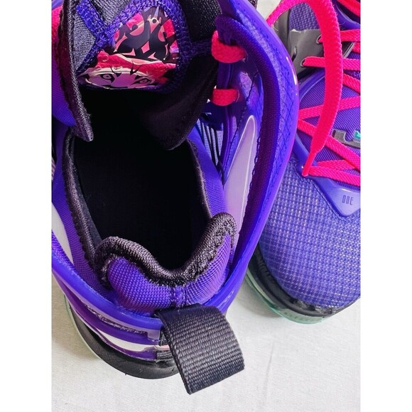 NEW Nike LeBron 19 DJ Bron Men's Size 10.5 US CZ0203-500 Wild Berry SNEAKERS - Picture 6 of 7